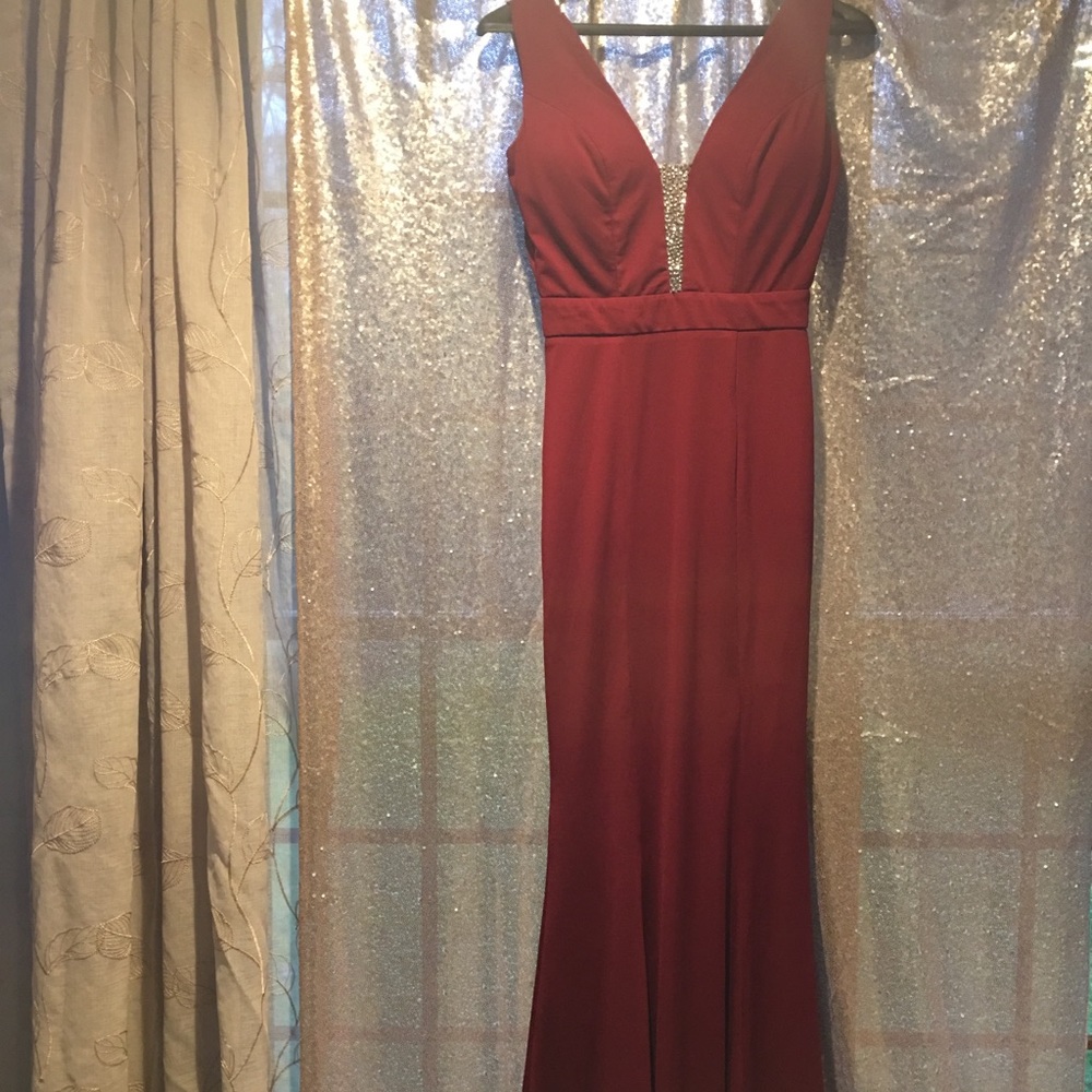 Aria prom gown